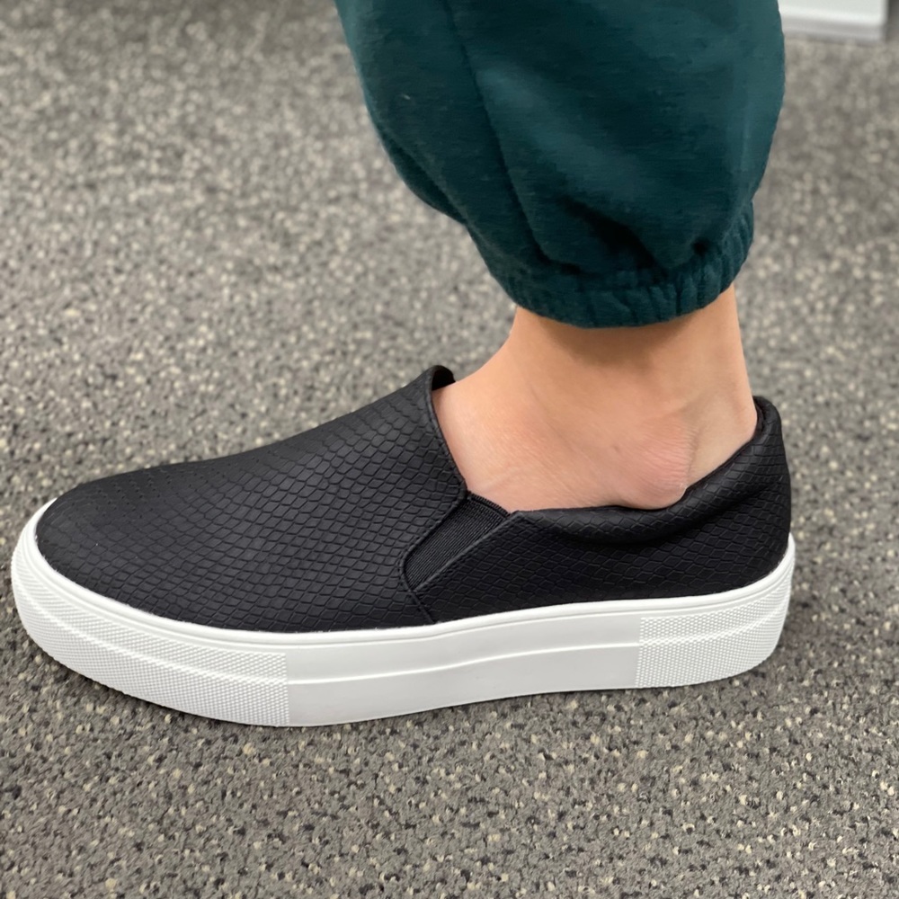 Black cobra scale slip on sneaker